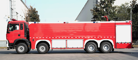 سينوتروك HOWO 25T رغوة الماء مكافحة الحرائق شاحنة ذات جودة جيدة مركبة متخصصة الصين المصنع