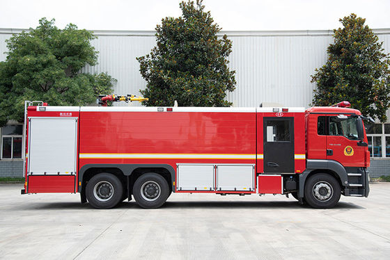 محرك إطفاء مان للخدمة الشاقة بسعة 4200 جالون من الماء و 6 رجال إطفاء