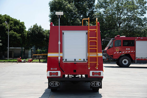 4x4 IVECO DAILY Rescue Fire Engine مع نظام إطفاء الحريق CAFS