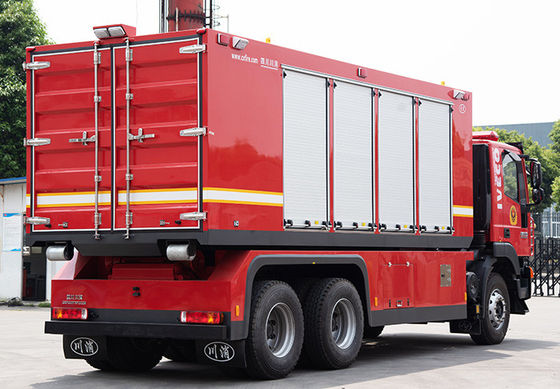 مركبة مكافحة الحرائق المصنوعة من سبائك الألومنيوم SAIC-IVECO ذاتية التحميل
