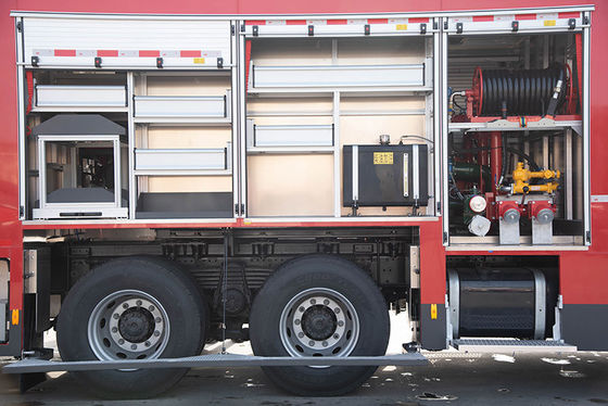 مركبات مكافحة الحرائق للتطهير الكيميائي من مان ، كابينة صف واحد 90 كم / ساعة